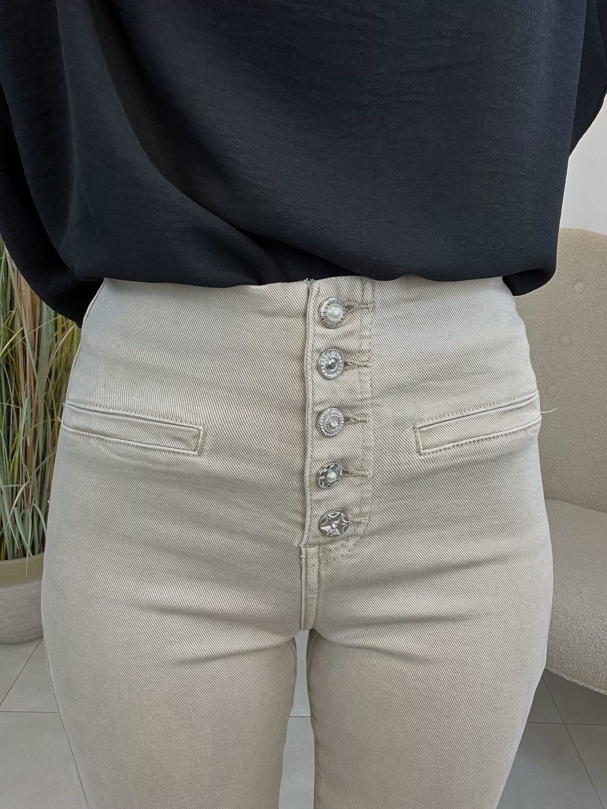 Jeans Botones Joya Beige 77902 - Imagen 4