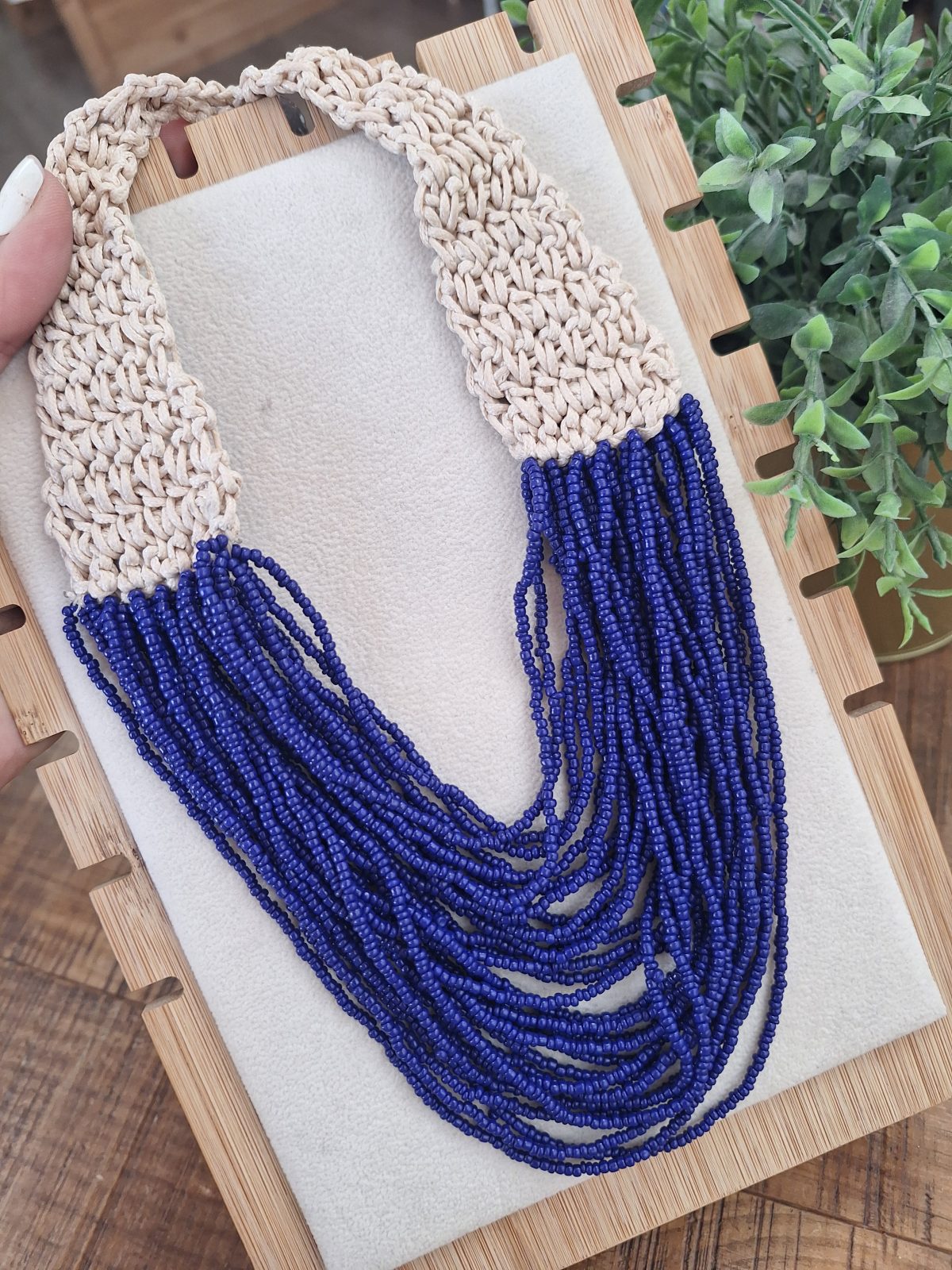 Collar Africa Azul Eléctrico
