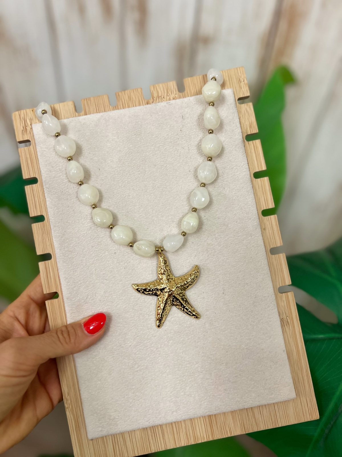 Collar Piedras Estrella Beige